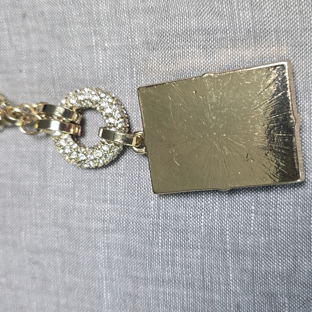 Ann Taylor Elegant Gold and Black Pendant Necklace - Picture 5 of 10